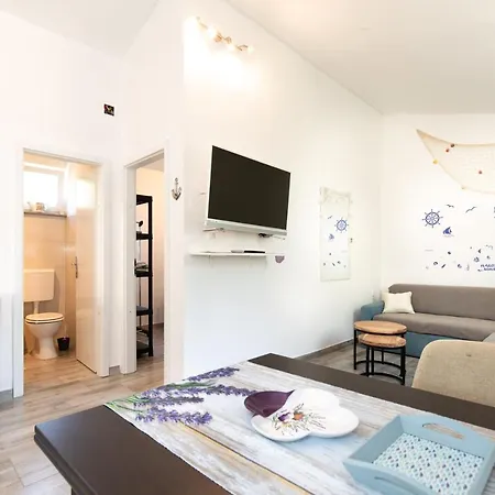 Holiday home House Lora *